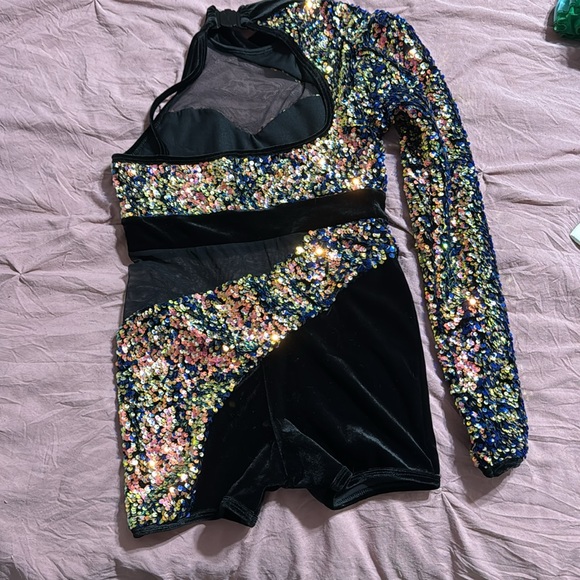 Wish Come True LC Gold and Black costume - Picture 2 of 2